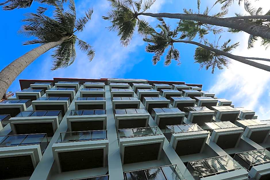 Kaani Grand Seaview at Maafushi