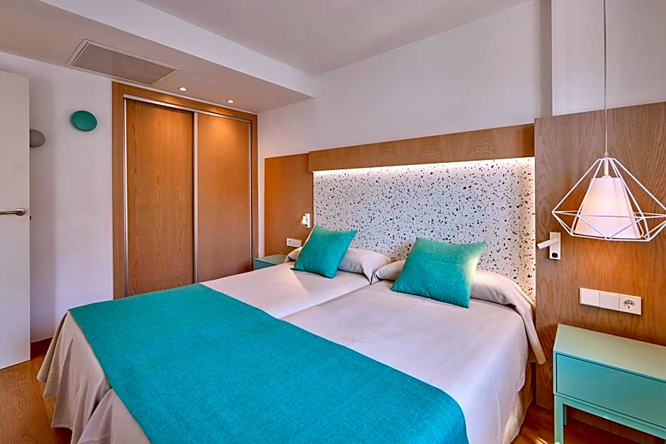 Universal Aparthotel Elisa