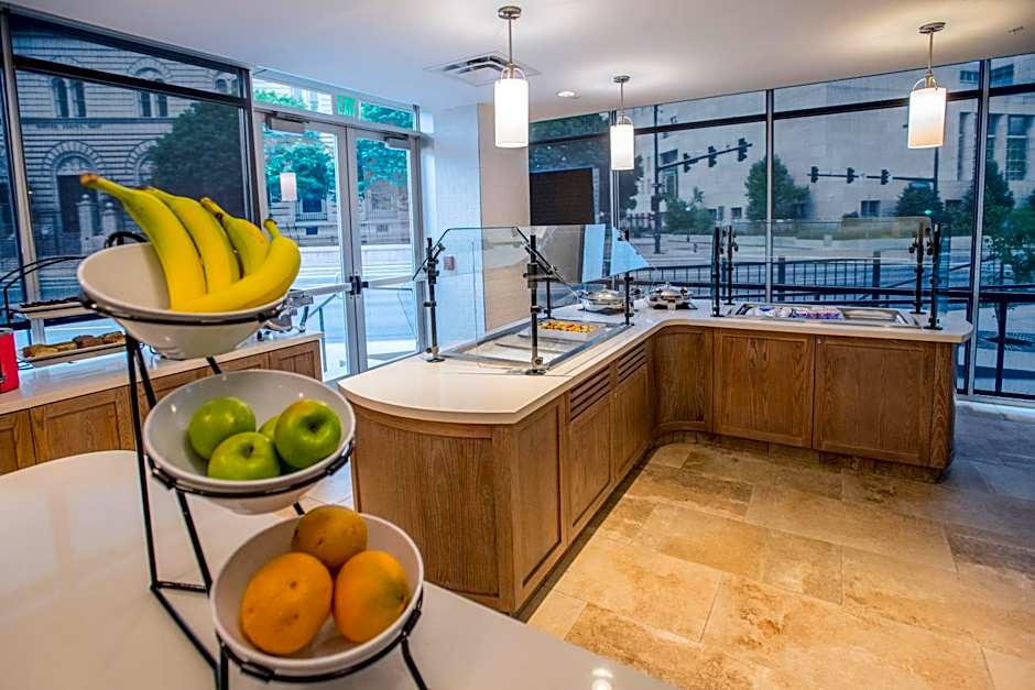 Staybridge Suites Denver Downtown By IHG