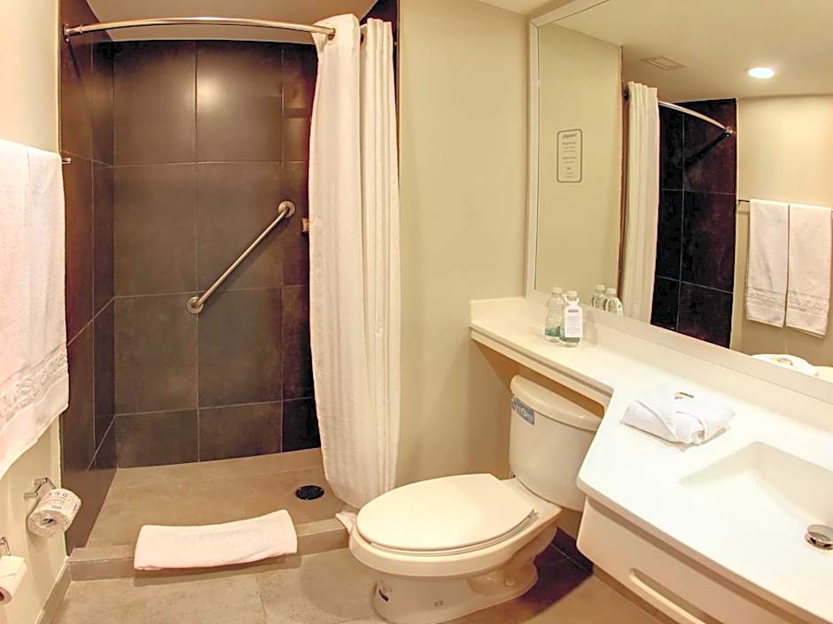 City Express Plus by Marriott Cali