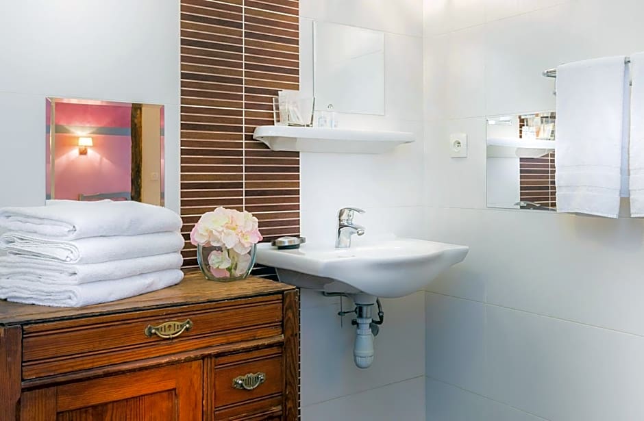 Hôtel Jeanne d'Arc Le Marais