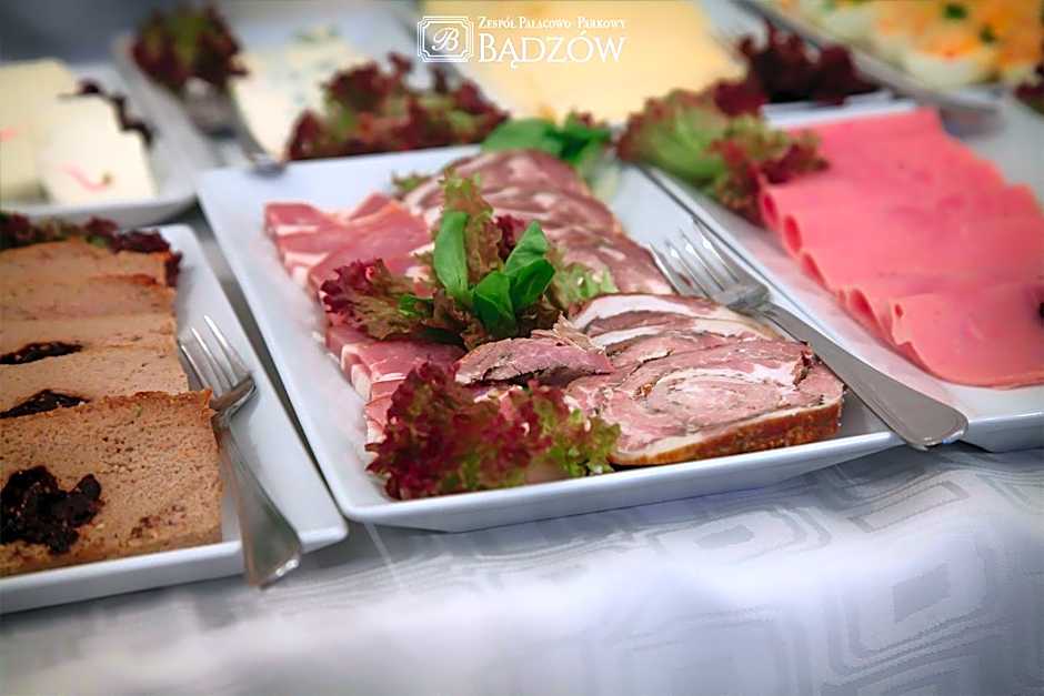 Zespół Pałacowo-Parkowy Bądzów