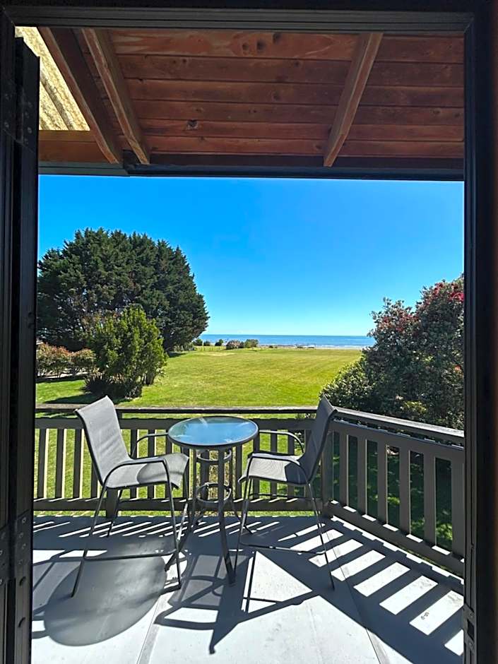 Summerspring Beachfront Accommodation