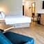 Hampton Inn & Suites by Hilton Laval