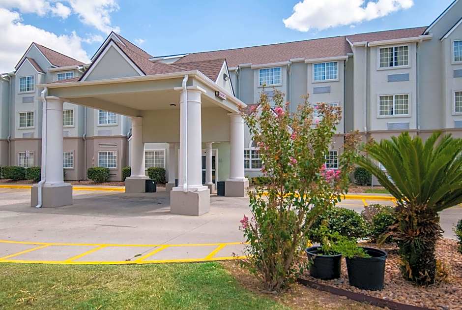 Microtel Inn & Suites by Wyndham Scott Lafayette