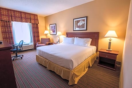 King Room with Walk-in Shower - Disability Access