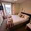 Harry's Hotel