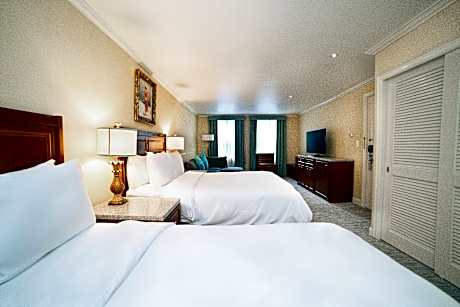 High Floor - 2 Full Beds Suite