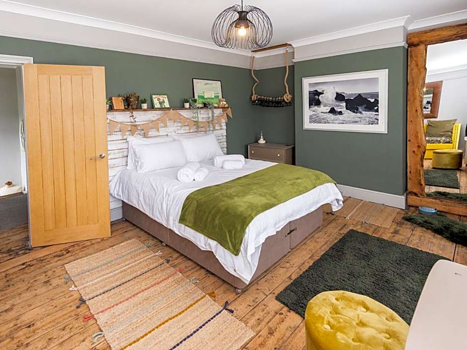 James' Place @ Trevithick