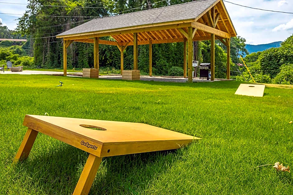 01 The Eames Suite - A PMI Scenic City Vacation Rental