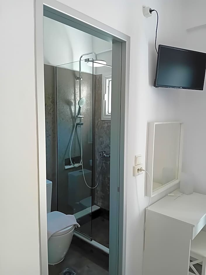 Studios Spiros Parga