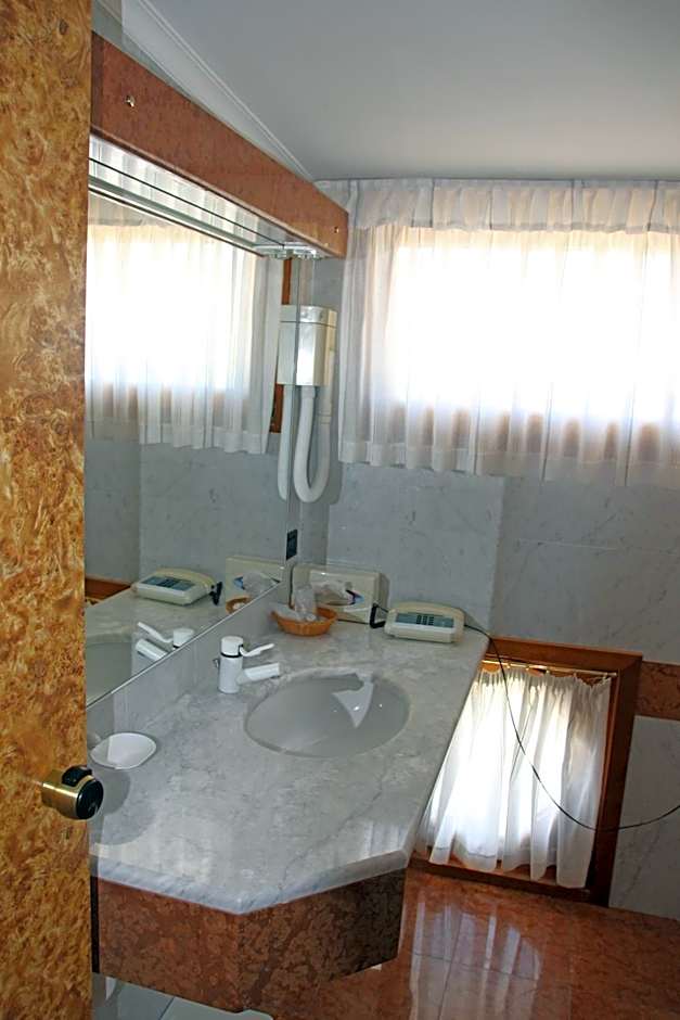 Park Hotel Villa Leon d'Oro