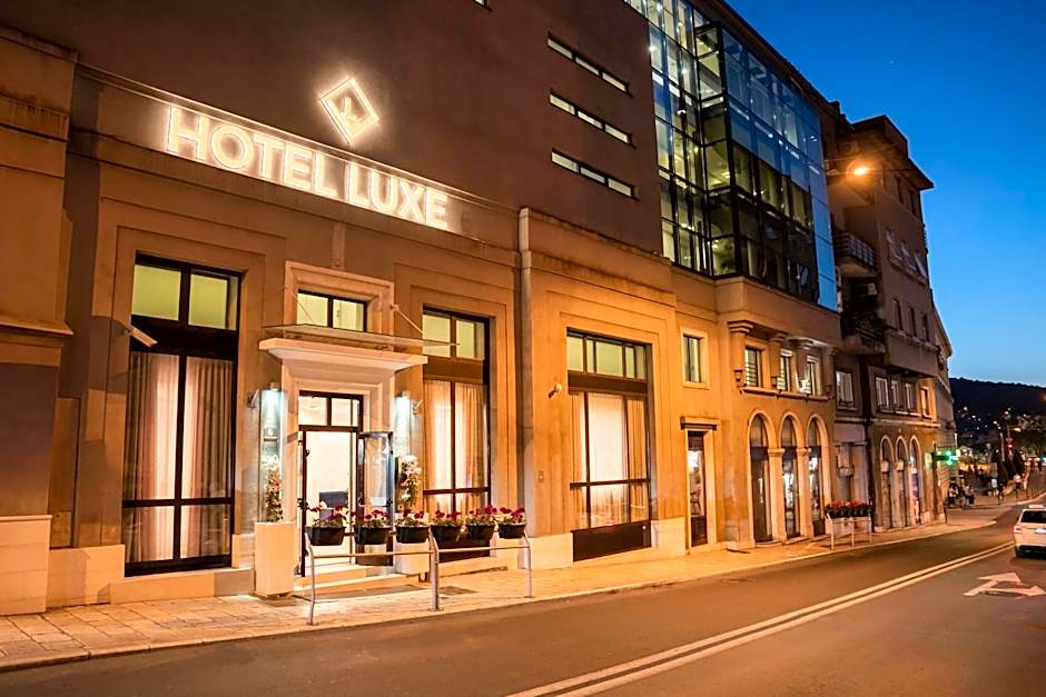 Hotel Luxe