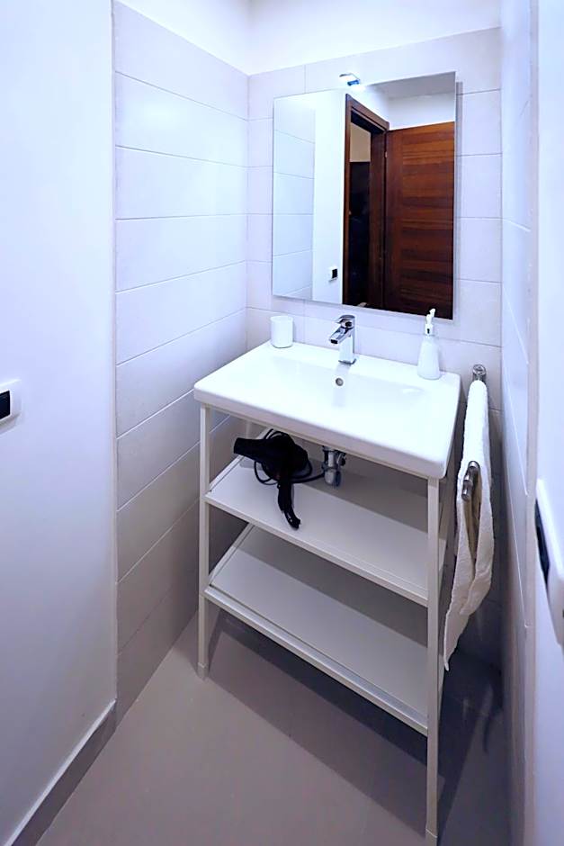 Cataneasy Rooms