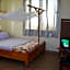 Fanaka Safaris Campsite & Lodges