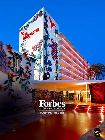 The Unexpected Ibiza Hotel - UshuaÃ¯a Club entrance included