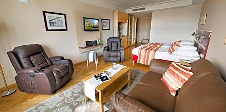 5 Senses Junior Suite with Garden View