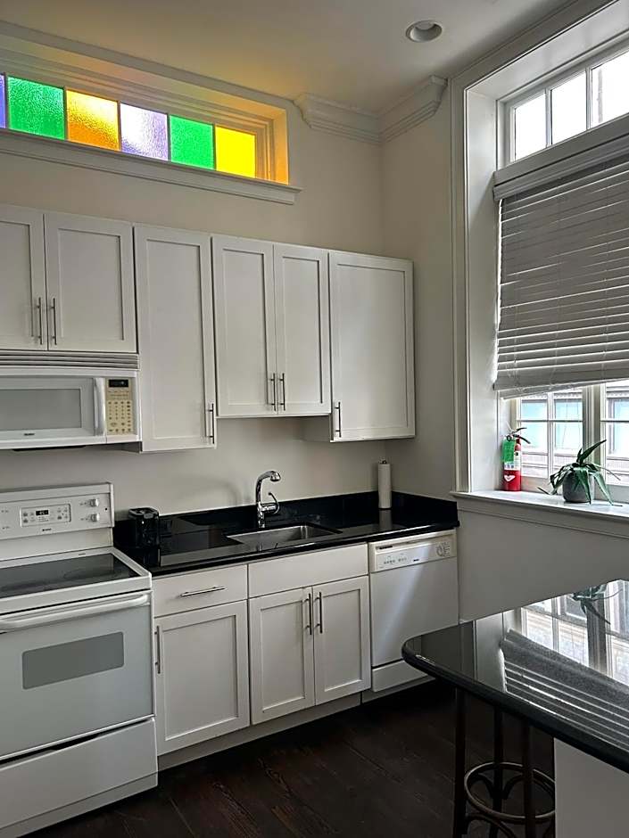 Selina Catahoula New Orleans