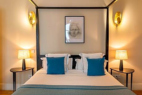 Deluxe 2 Bedroom Apartment
