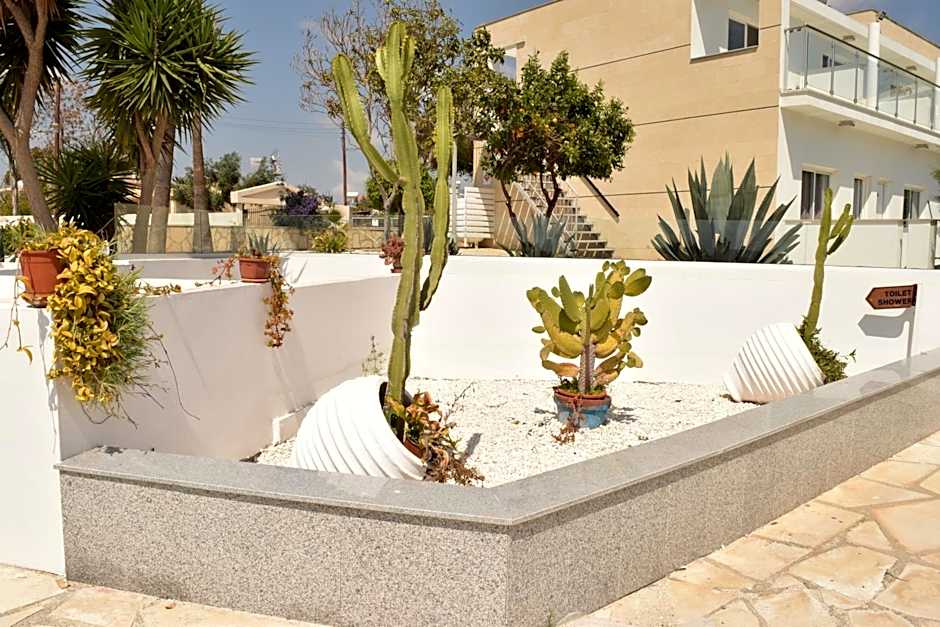 Fedrania Gardens Hotel