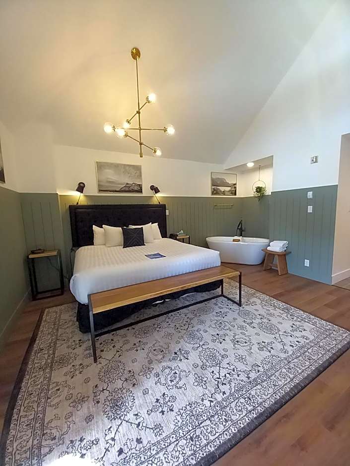 Waterton Glacier Suites