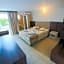 Jijo's Hotel