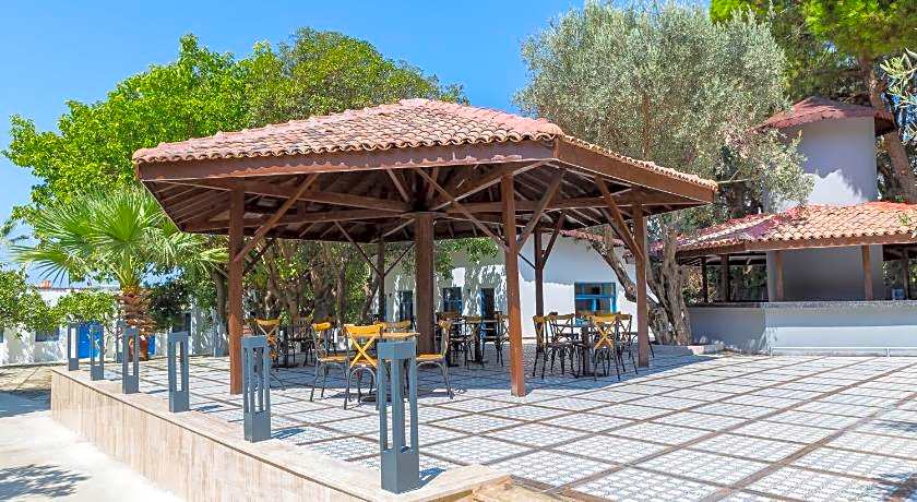 Risus Garden Marina Hotel