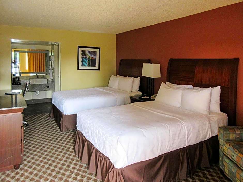 Clarion Inn