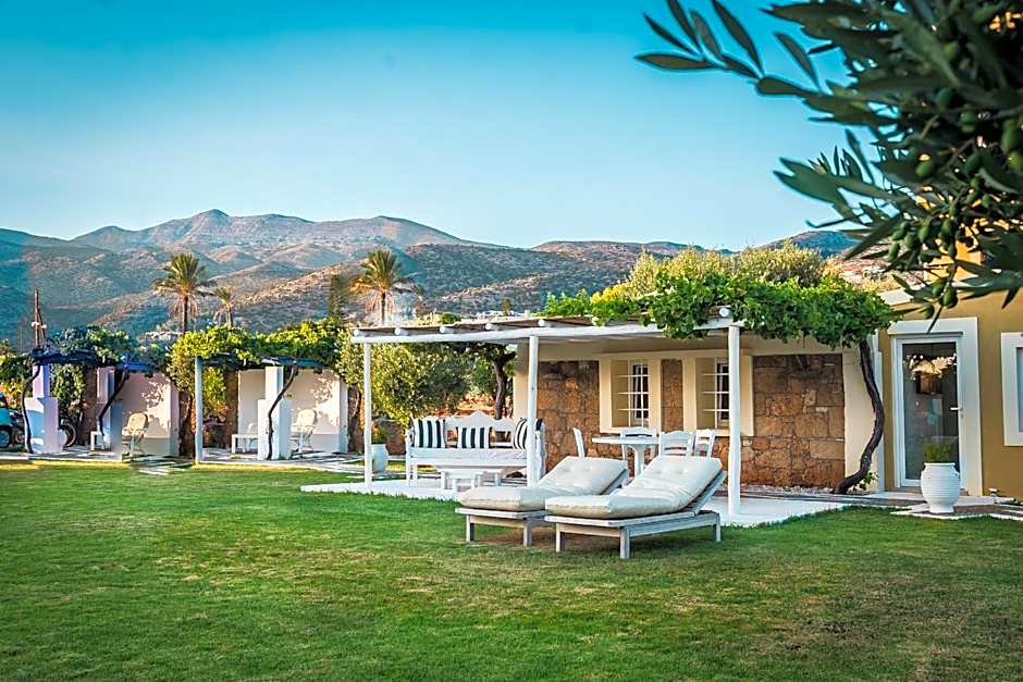 Parthenis Hotel & Suites