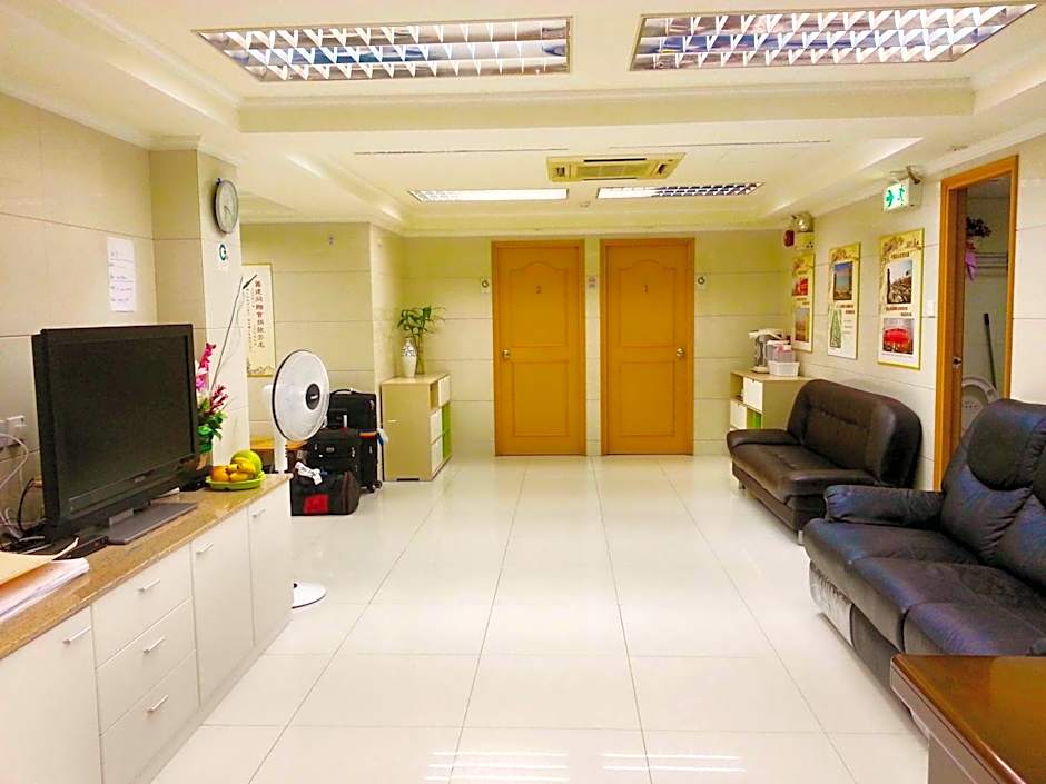 Le Cong Fraternal Guest House