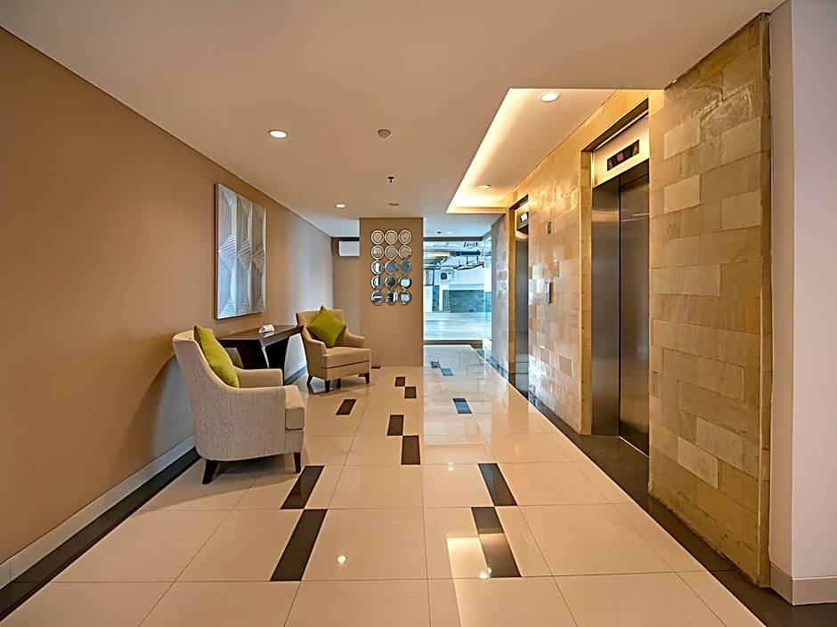 Whiz Prime Hotel Megamas Manado