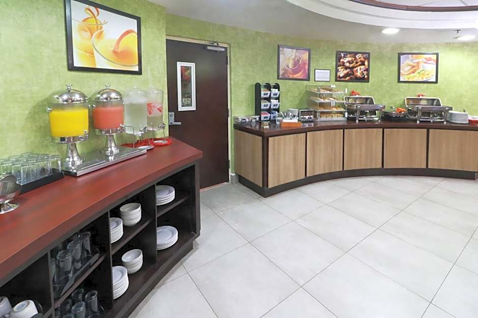 Wyndham Garden Monterrey Aeropuerto