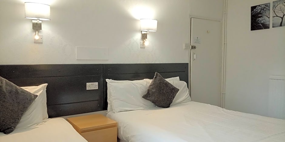 Photo 1 of 6 of 1 Double Bed or 2 Beds