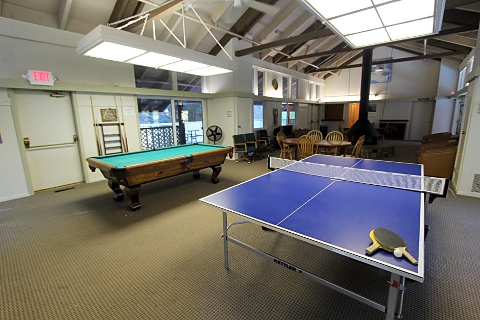 Lake Arrowhead Chalets – Lake Arrowhead, CA