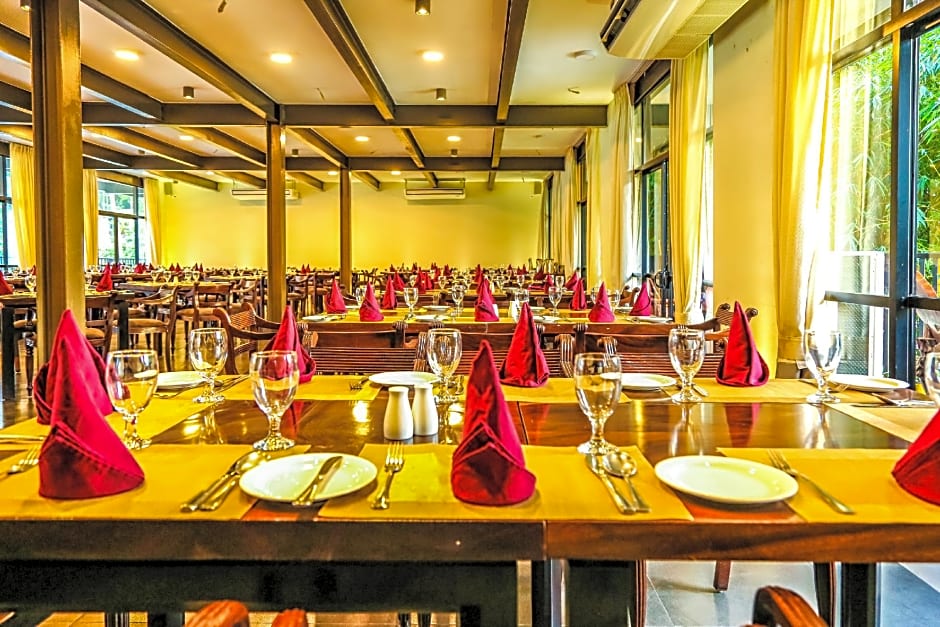 Oak Ray Regency Hotel