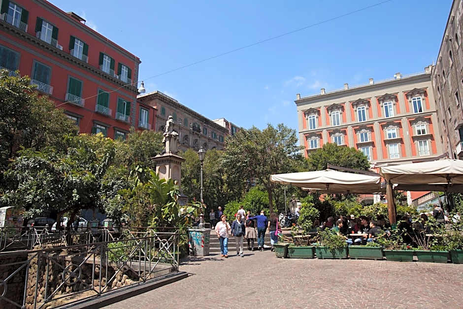The Bellini House by House In Naples