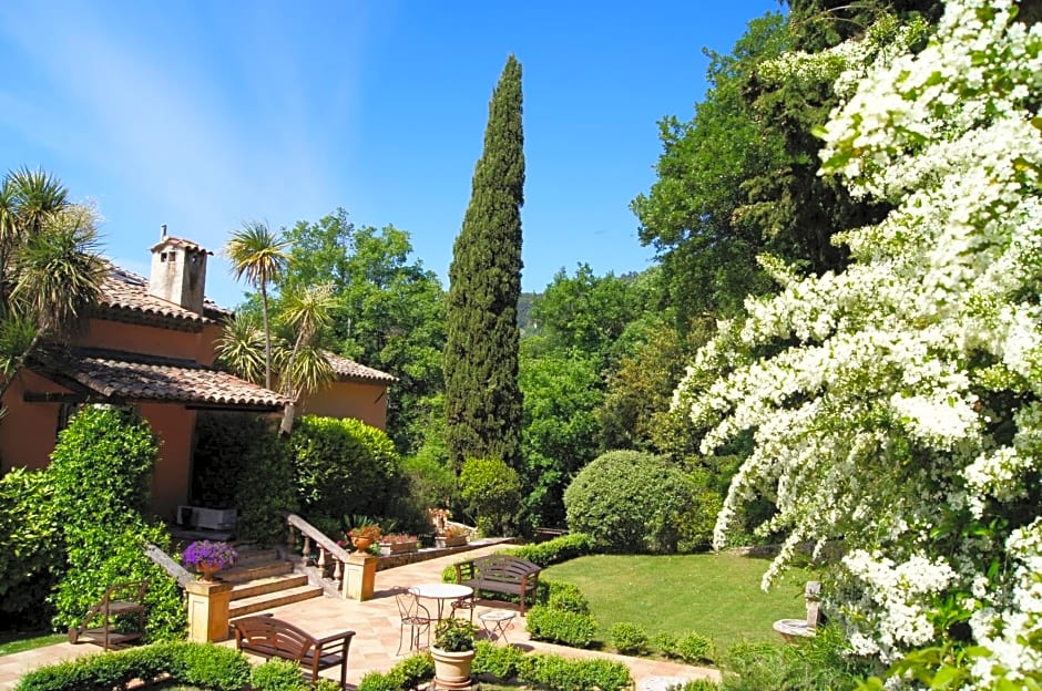Mas Du Roc Bed&Breakfast – Grasse, CT