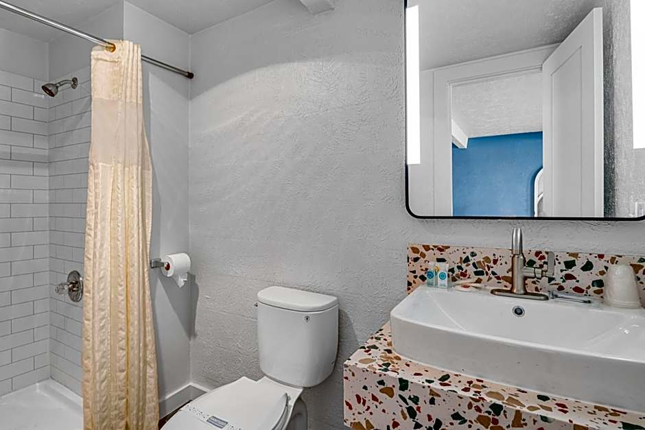 Seagull Beachfront Inn