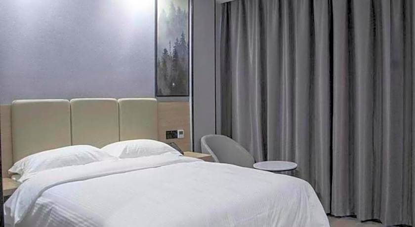 GreenTree Inn Anqing Tongcheng South Shengtang Road Shengtang International Business Hotel