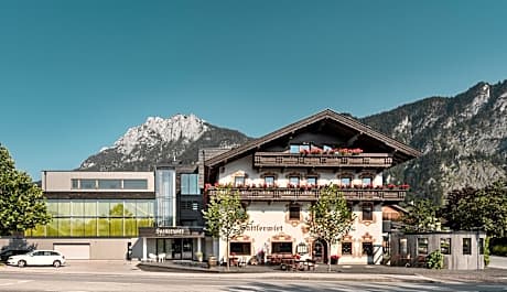 Hotel Wirtshaus Sattlerwirt