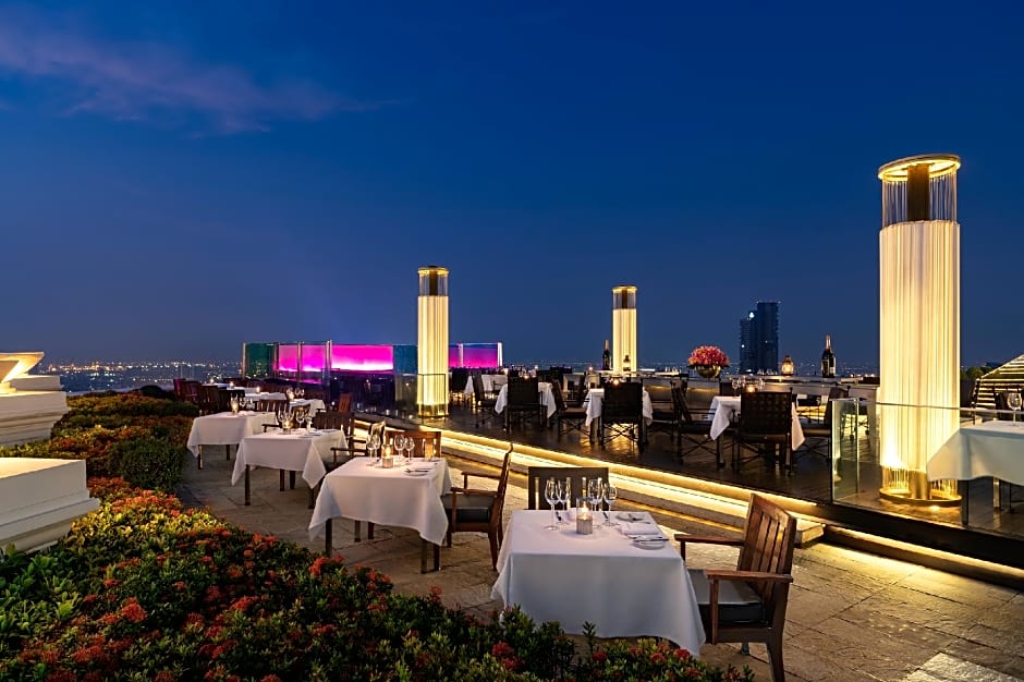 Tower Club At Lebua