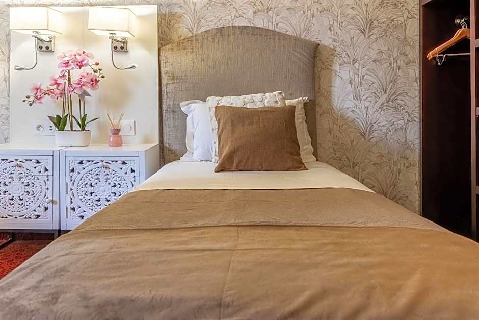 HOTEL ROYAL Paris Ivry