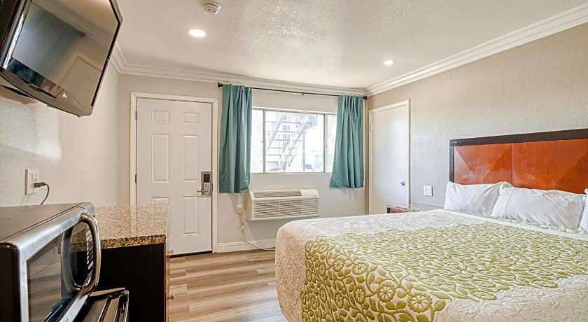 ERTH INN by AGA, Mojave