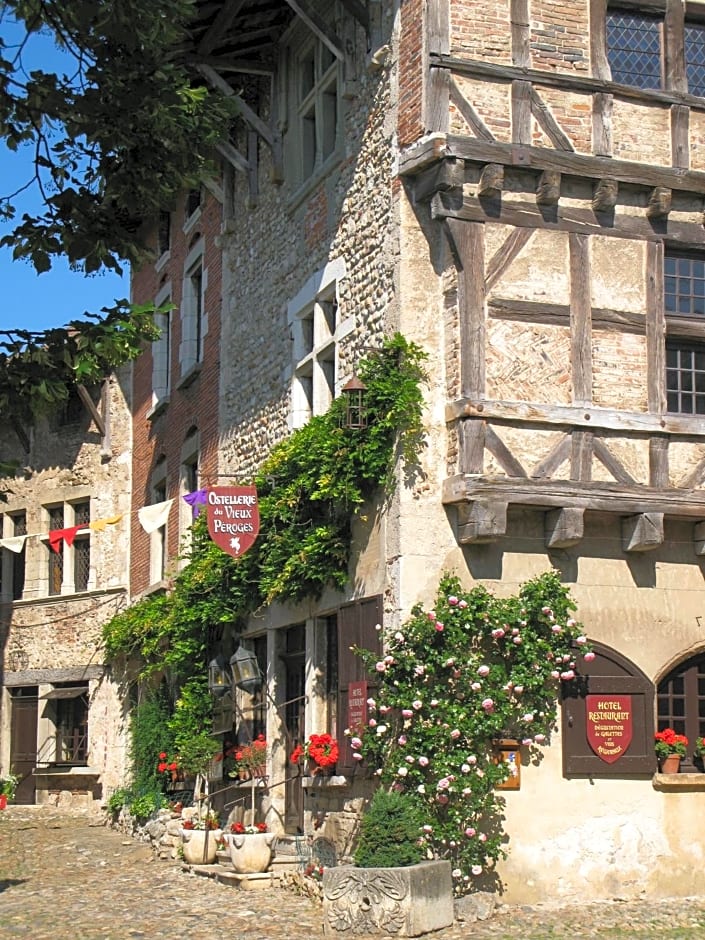 Hostellerie du Vieux Pérouges