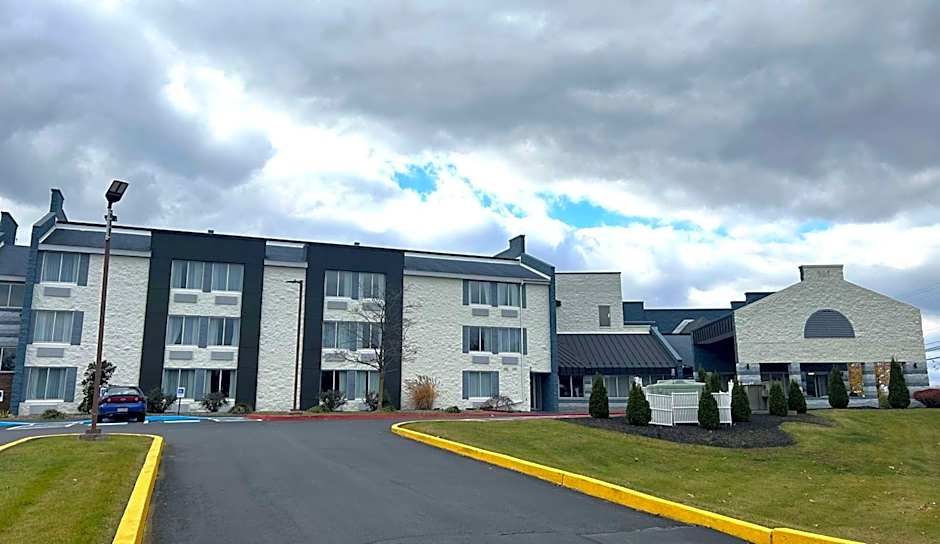 Days Inn by Wyndham Carlisle South
