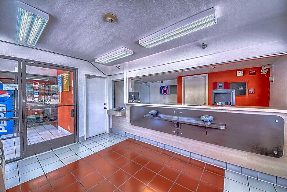 Motel 6 San Antonio, Tx Six Flags Fiesta TX - La Cantera Area