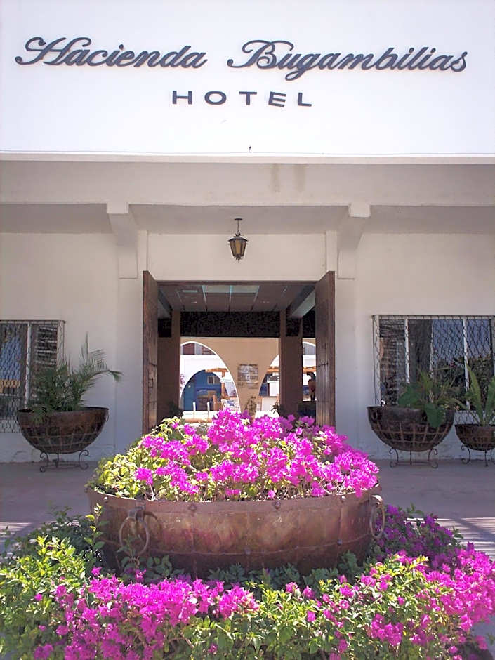 Hotel Hacienda Bugambilias