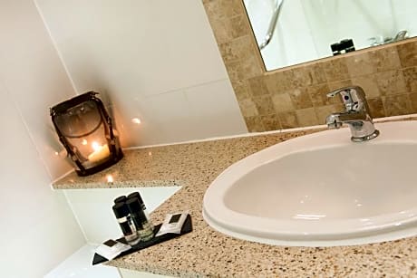 1 Double Bed Non-Smoking Executive Room