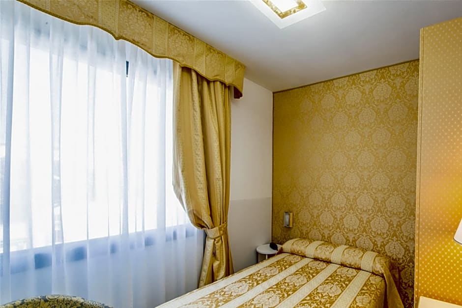 Hotel Floris