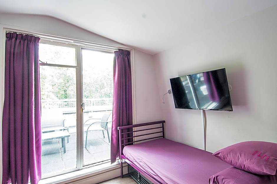 Safestay London Kensington Holland Park